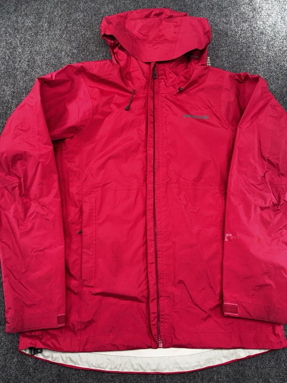 Patagonia Women's Red Shell Jacket Lightweight Packable  M
